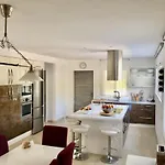 Willa Torrealta, 4000 M2
