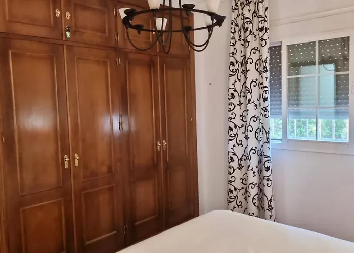 Torrealta, 4000 M2 Vila Cádiz