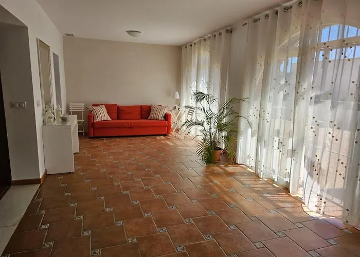 Torrealta, 4000 M2 Vila *